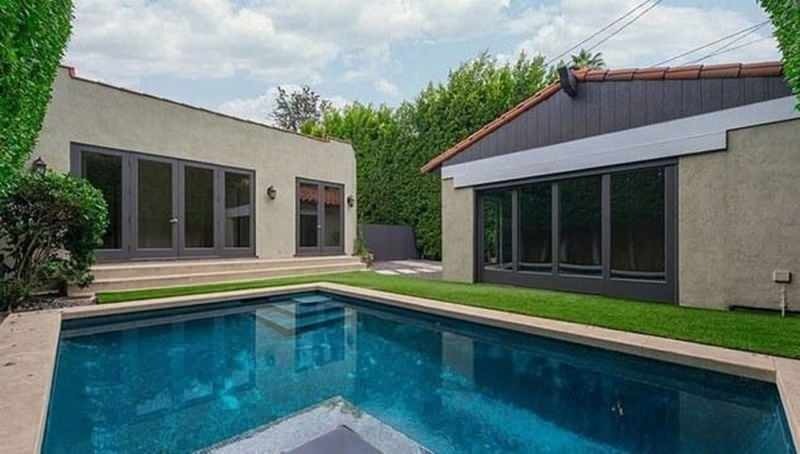 Цхарлизе Тхерон ставља своју бунгаловску кућу на продају за 1,8 милиона долара!
