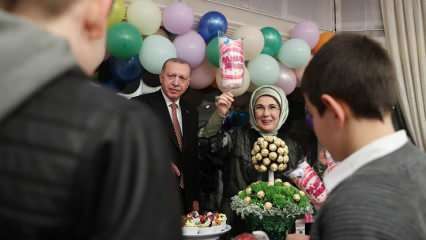 Пост прве даме Ердоган о ифтару који су угостили децу у Кућама љубави!