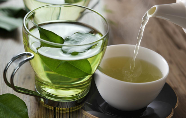 Како ослабити зеленим чајем?