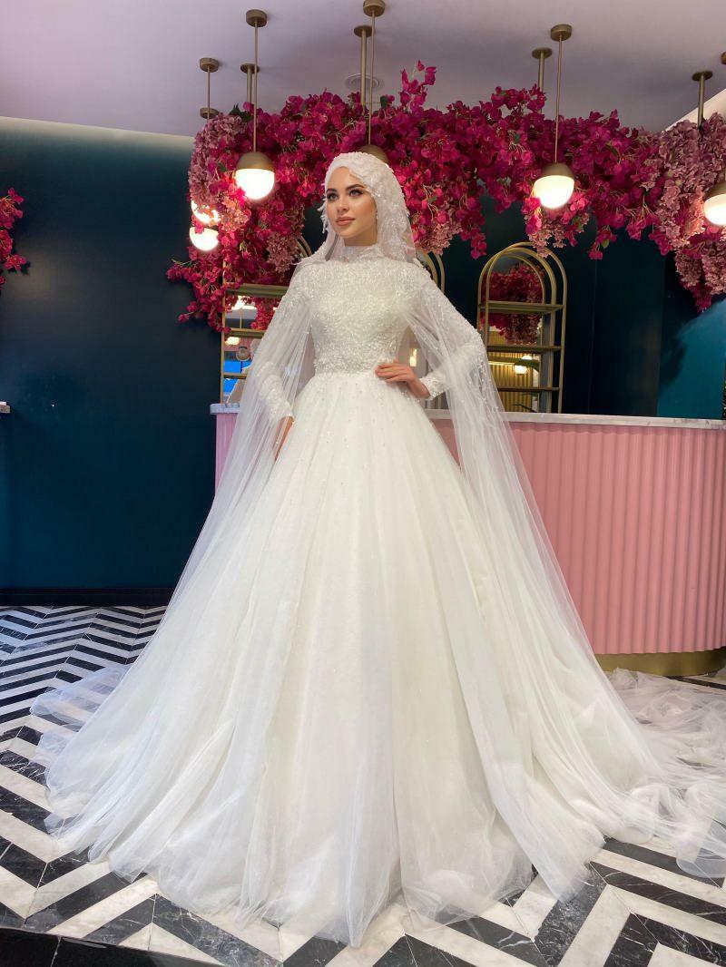 Које су венчанице 2021? Најлепше хаљине за деверуше Колике су цене закупа венчаница