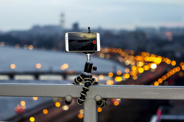 Линија Јоби ГориллаПод укључује флексибилне стативе за паметне телефоне и камере.