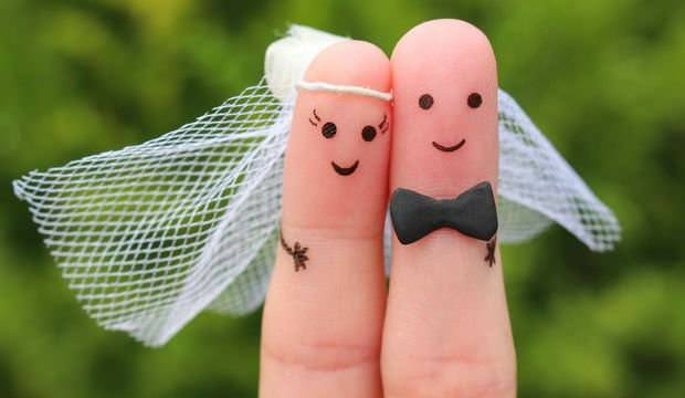 Број парова који су се венчали због епидемије пао је на најнижи ниво у последњих 20 година