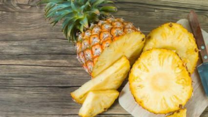 Како се реже ананас? 