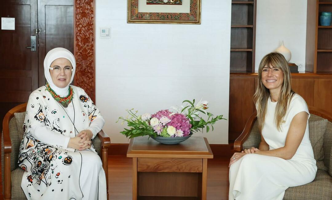 Емине Ердоган састао се са супругама лидера на Балију