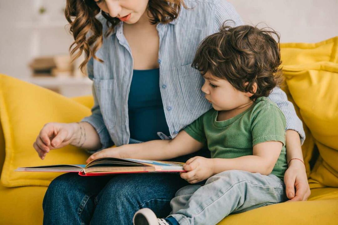 Читање књига са децом