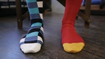 Како се оцењују чарапе које су остале саме? 