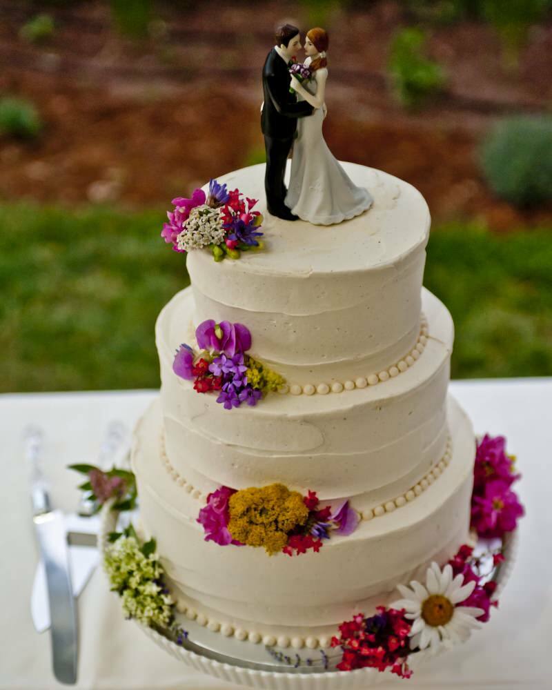 Како одабрати венчаницу? Избор свадбених торти по концепту