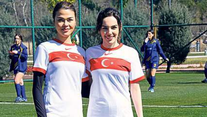 Иагмур Танрıсевсин и Аслıхан Каралар одиграли су посебан меч са Женском националном фудбалском репрезентацијом!