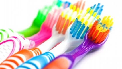 Што треба узети у обзир при избору четкице за зубе