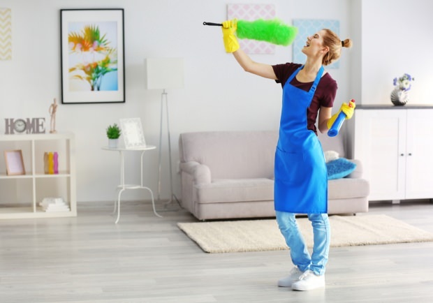 Како се обавља рутинско чишћење кућа