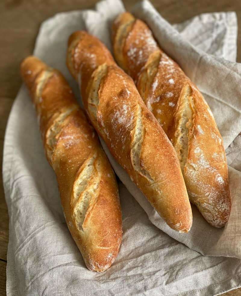 Како направити најлакши хлеб од багета? Савети за француски хлеб од багета