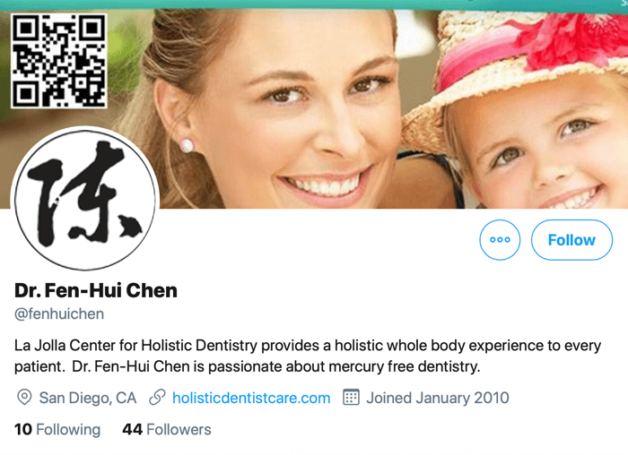 снимак екрана твиттер профила за @фенхуицхен са везом до њене веб странице на којој су доступне контакт информације и резервација састанка