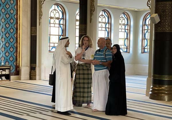 Туристи у Катару упознају лепоте ислама