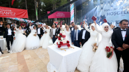 Фатма Сахин изабрала је венчање 50 парова у Газиантепу!