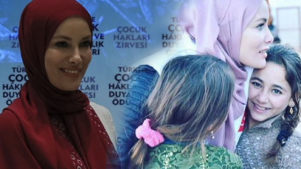 Хиџаб глумица Гамзе Озцелик на путу је за Африку!