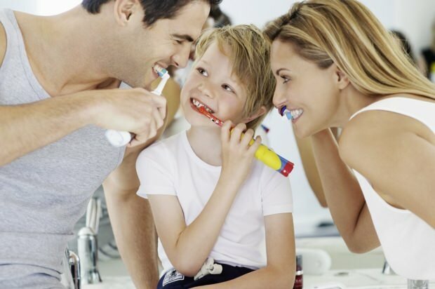 Израда природне пасте за зубе за децу код куће