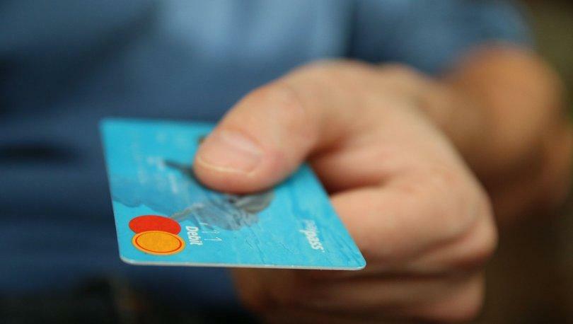 Како се пријавити за повраћај накнаде за кредитну картицу