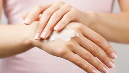 Природна хидратантна крема за сушење руку