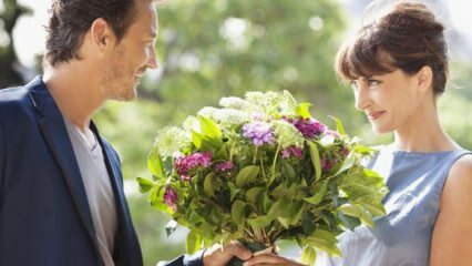 Зашто жене купују цвеће?