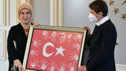 Прва дама Ердоган састала се са наставницима!