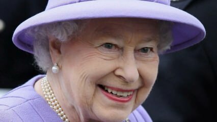Краљица Елизабета је напустила палачу због страха од вируса цороне! Гледано први пут после 72 дана