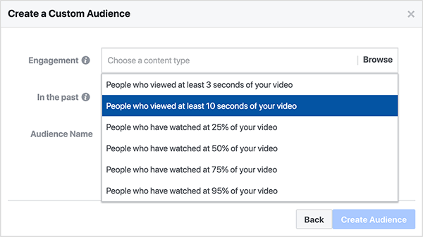 Фацебоок креира дијалошки оквир прилагођене публике за приказивање видео записа, прилагођена публика вам омогућава да изаберете Људи који су гледали најмање 10 секунди вашег видео записа или људи који су гледали најмање 25% вашег видео записа Видео.