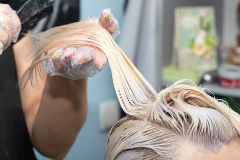 Шта је Ориал и како се користи код куће? Како направити косу код куће са Ориалле? Осветљивач плавог праха ...