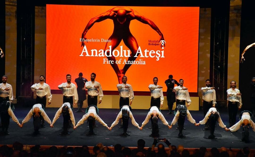  2. Коркут Ата Турски светски филмски фестивал Плесна група Ватра Анадолије