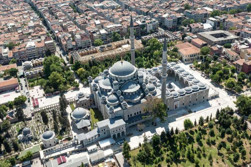 Најлепше џамије у Истанбулу са историјским значајем