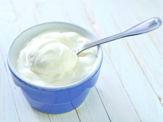 Како постати мршав једући јогурт цео дан? Ево дијета јогурта ...