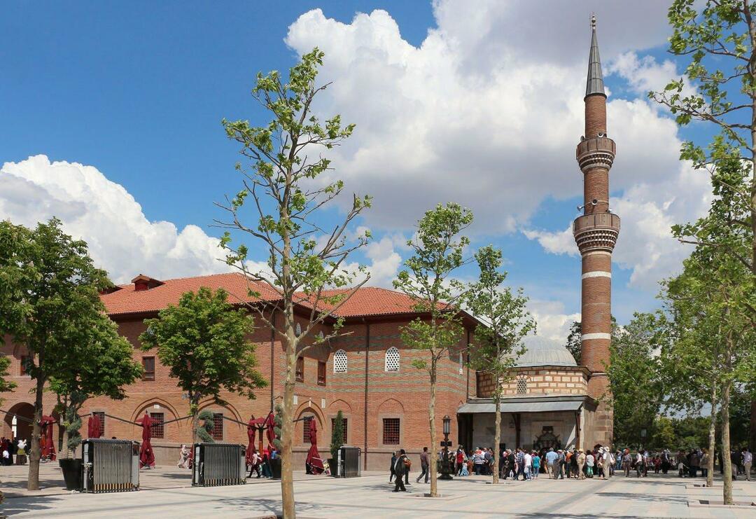 Слике из џамије Хаци Баирам-ı Вели