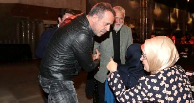 Јусуф је покушао да разговара са исламом! Прва дама Емине Ердоган јој је помогла ...
