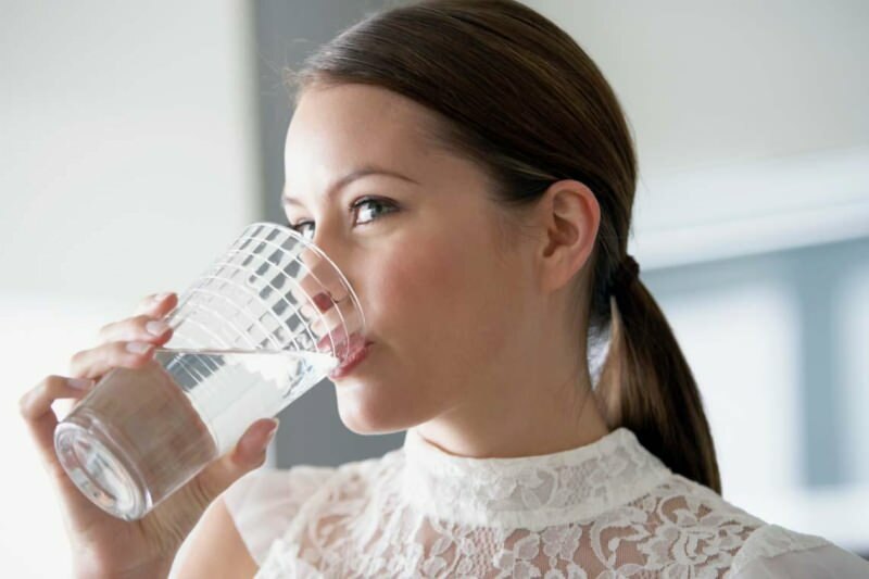 потрошња воде омогућава уклањање вируса из тела у кратком времену