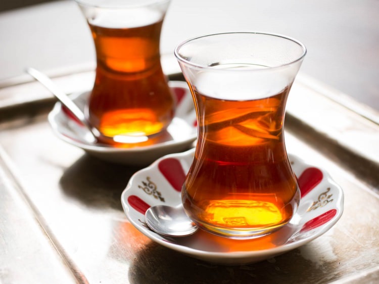 Колико чаја треба пити током трудноће?