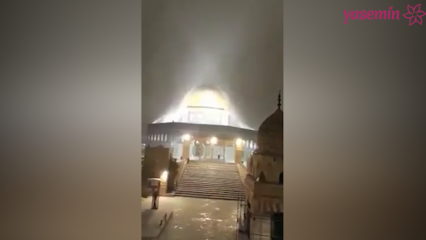 Снег који пада у Јерусалим задивљен
