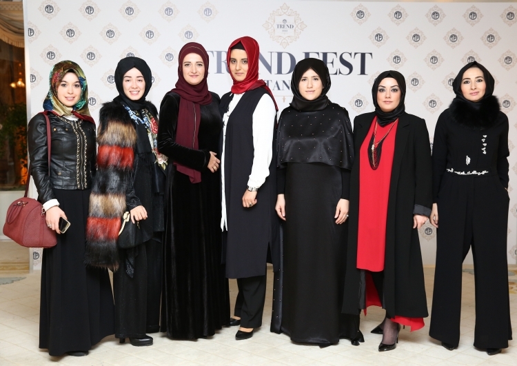 Женски модни дизајнери дизајнирају за жене из Алепа