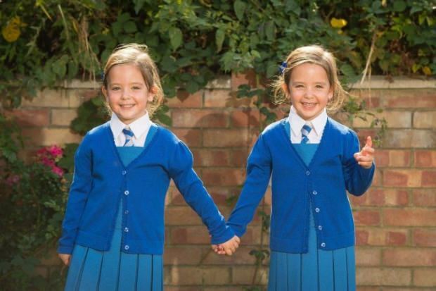 Да ли би близанце требало да уче у истом разреду? Образовање браће близанаца
