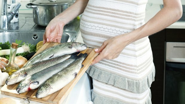 Предности једења рибе током трудноће