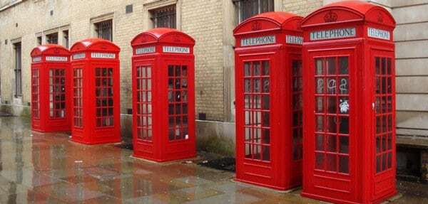 Телефонске чизме, преко Лондонске опере у киши-20