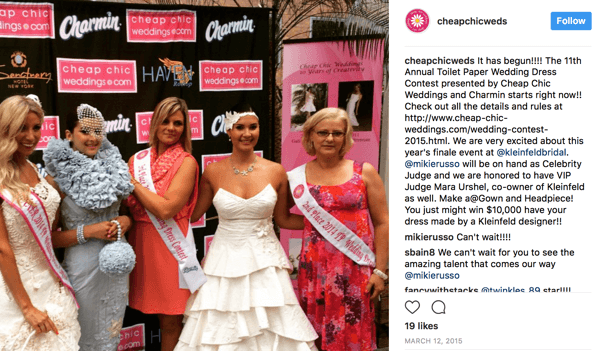 Цхармин је један од спонзора годишњег друштвеног такмичења на којем купци праве венчанице од тоалетног папира. На такмичењу за 2015. годину, Клеинфелд Бридал такође је ушла у награду наградом хаљине по мери за победника.
