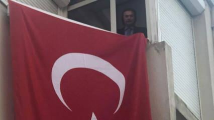 Орхан Генцебаи је читао државну химну с прозора своје куће