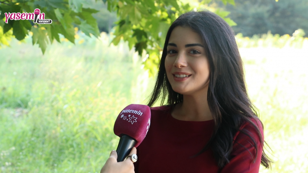 Озге Иагıз рекао Реихану за серију заклетве! Погледајте са ким је млада глумица упоређена са ...