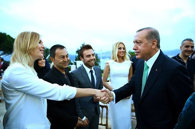 Искрена признања славног певача! Сердар Ортац: Такође сам заљубљен у Ердоганово вођство ...