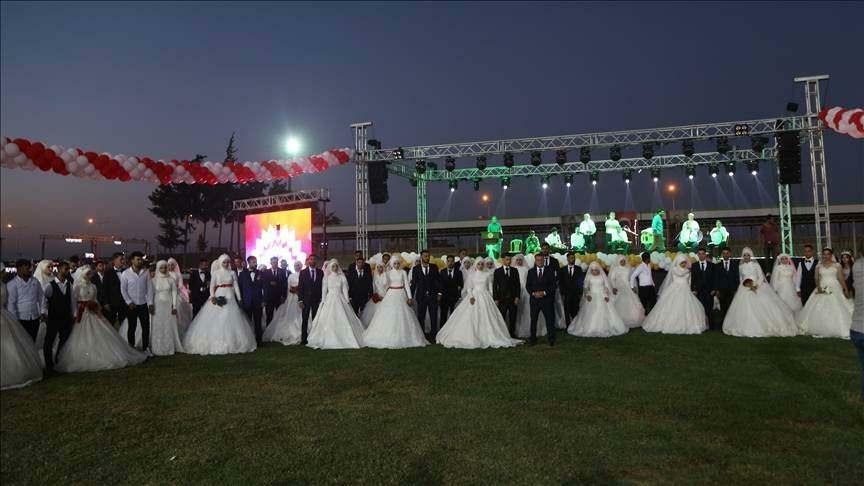 Одржане су свадбе и свадбе за 100 жртава земљотреса