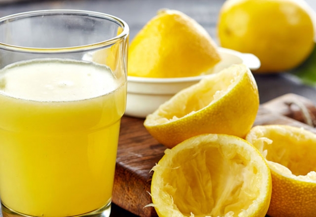 Да ли сок од лимуна сагорева масти?