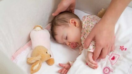 Методе због којих бебе лако спавају