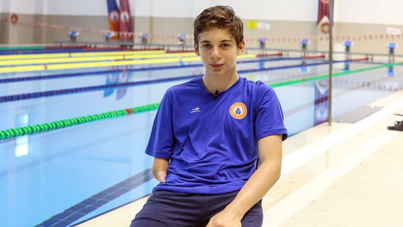 Освојио 100 медаља у пливању, поражен страхом од воде!
