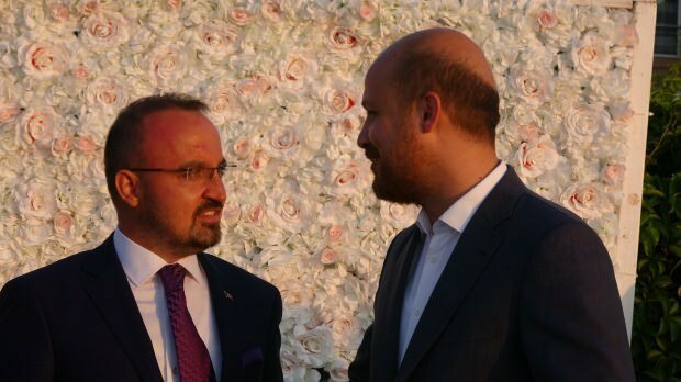Потпредседници АК Парти групе Булент Туран и Билал Ердоган